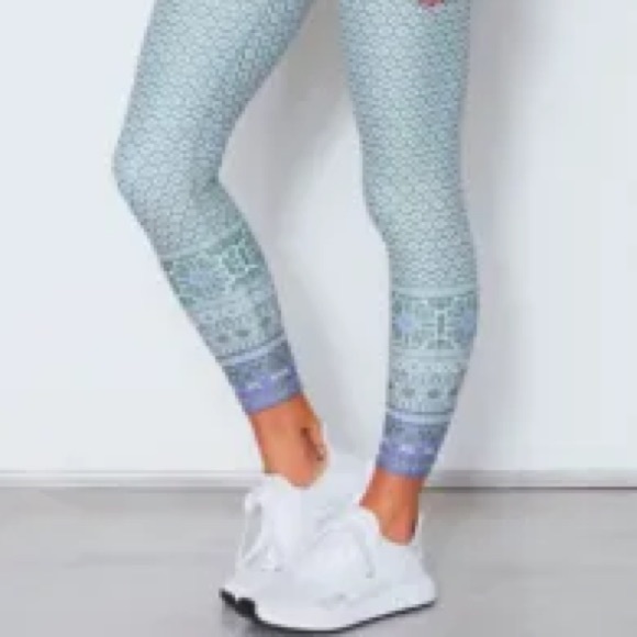 SDxWFA Olive Vinyasa Flow Leggings - Picture 5 of 5